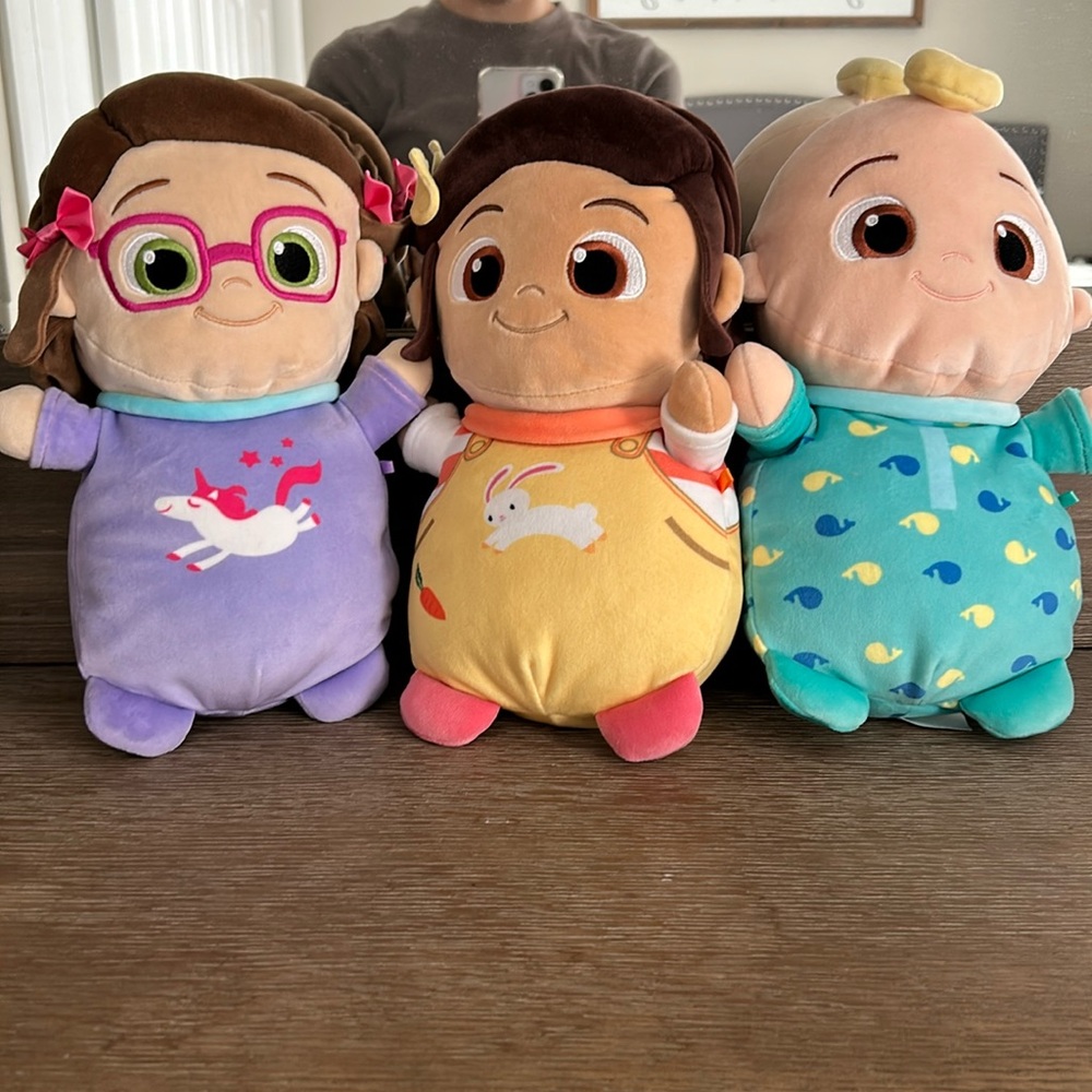 Cocomelon 10" Squishmallow Hug Mees Plush Assortment